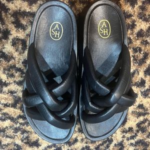 ASH sandal sz39 black new